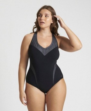 Arena Isabel Light Cross Back One Piece Plus Body Dam Svarta Vita | GNLJWBH-15